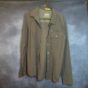 Never worn STIO shirt size medium